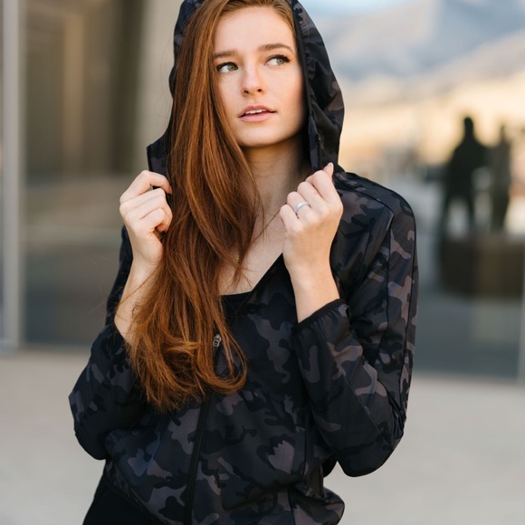 Zyia Forest Camo Zipper Hoodie Jacket - Picture 2 of 12